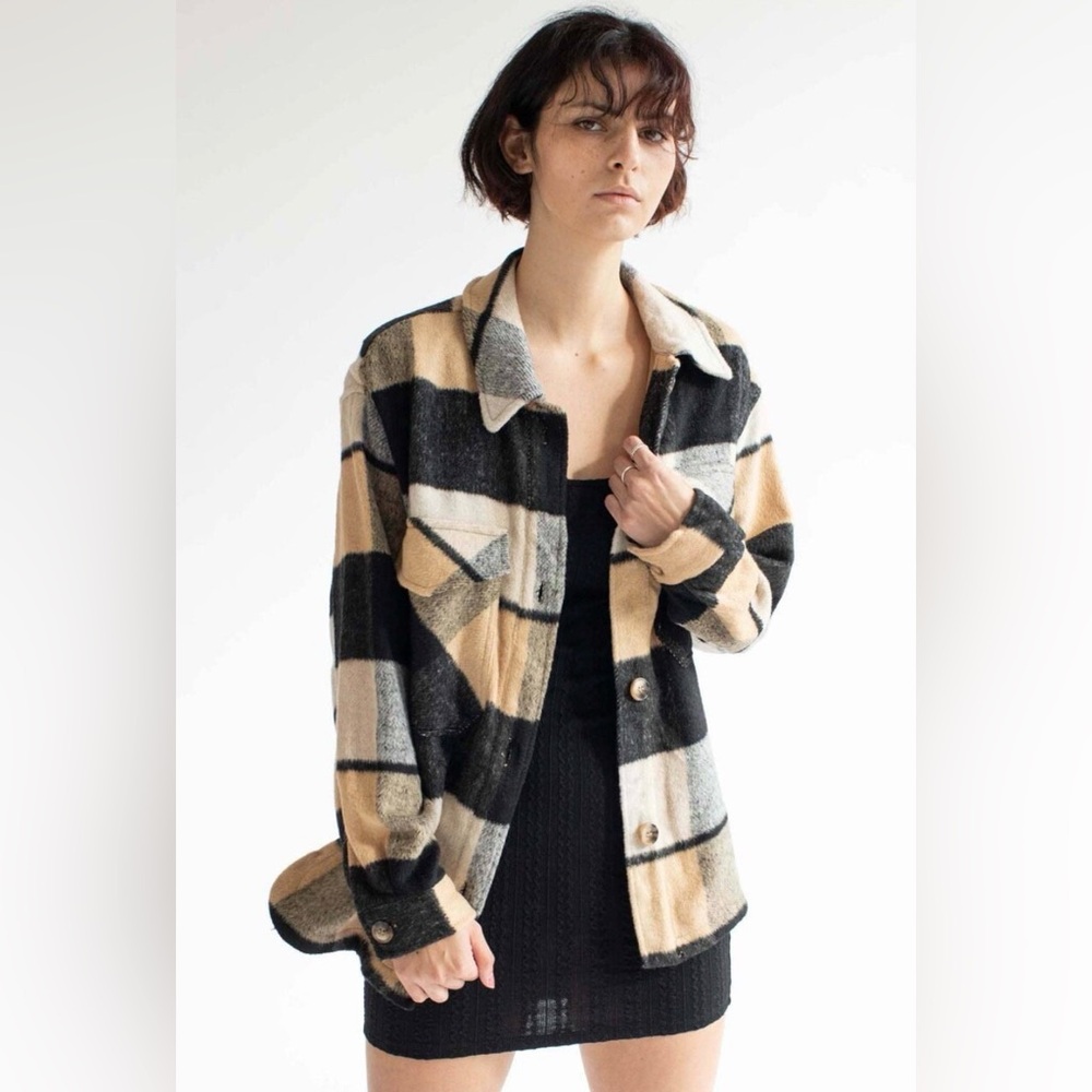 Ashley By 26 International Black and Tan Outerwear Small Shacket